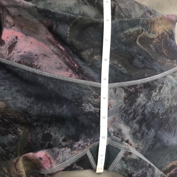 Lululemon Wunder Under leggings - Picture 11 of 11